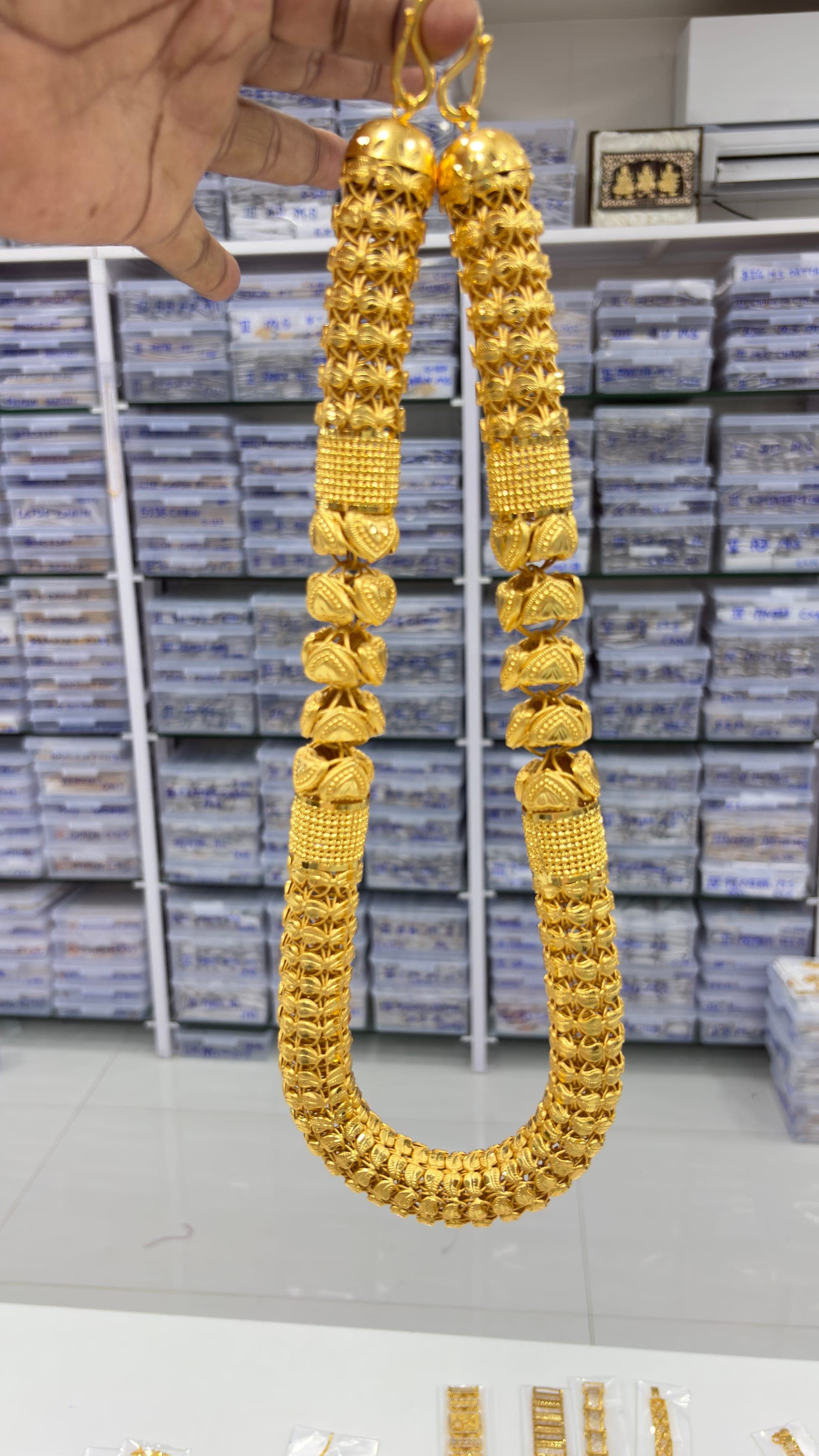PR Gold Wale artisan handcrafted gold jewellery