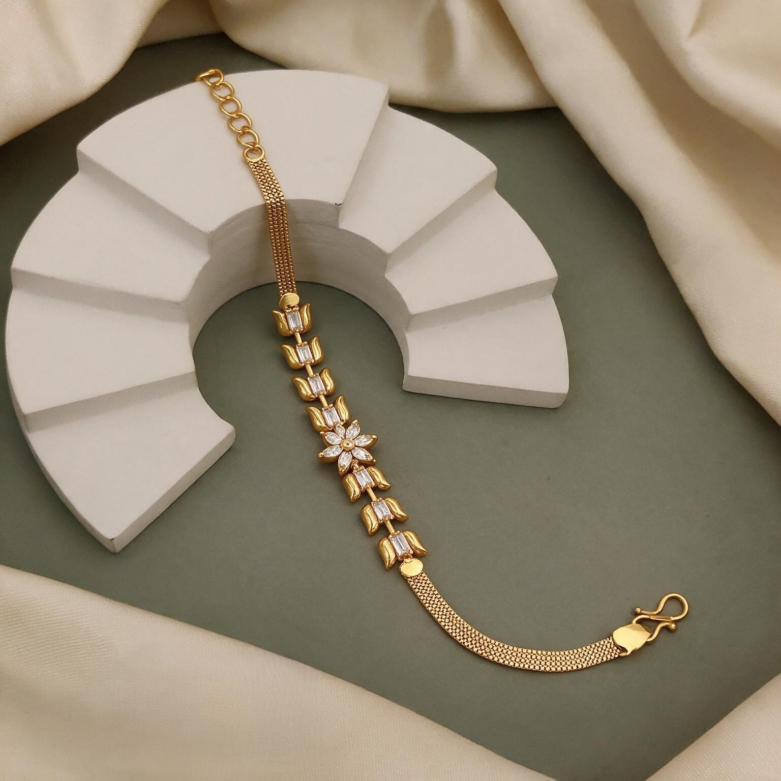 Gold Plated Bracelet for Women – Elegant Daily Wear | SR Gold Wale