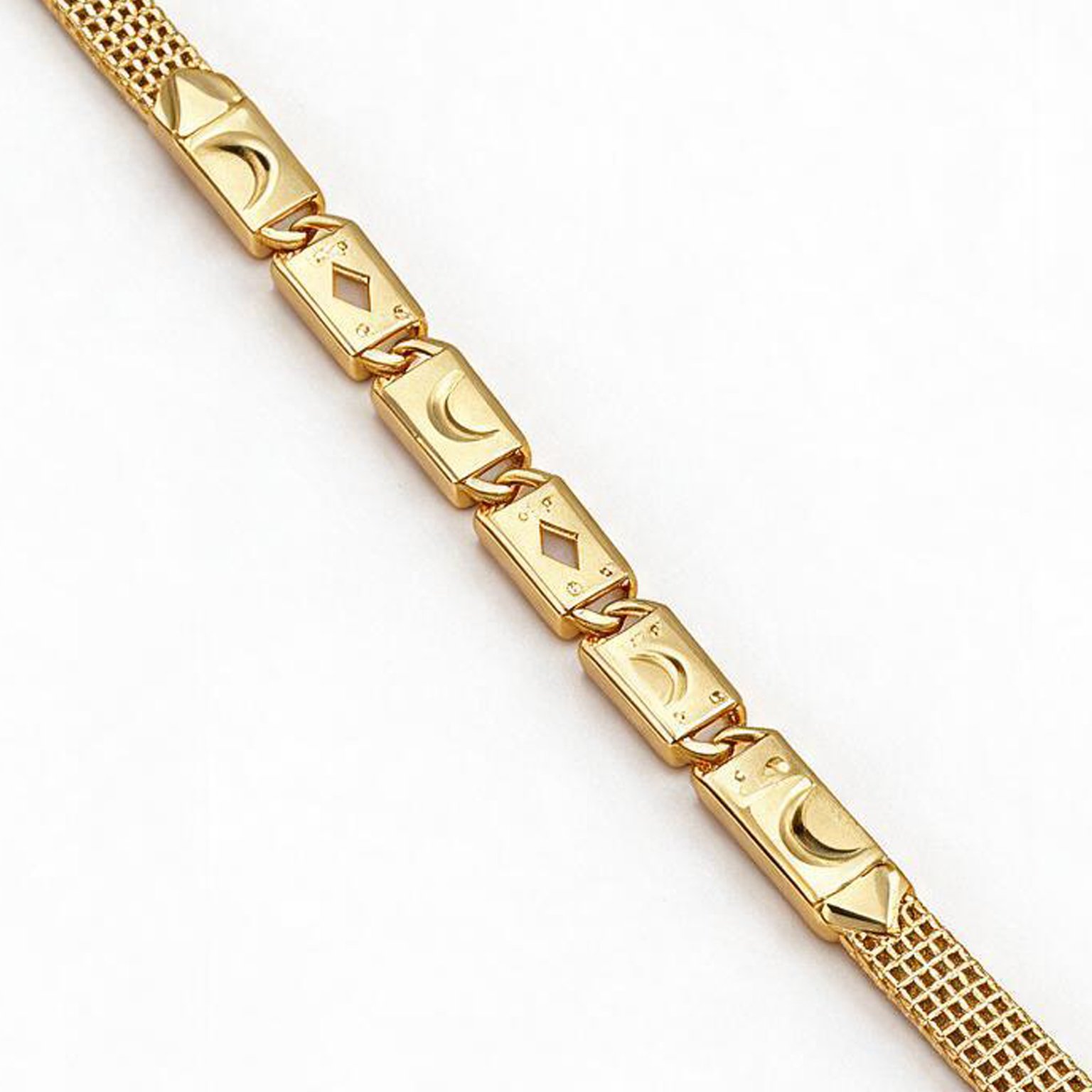 Textured Mesh Gold Bracelet – Geometric Design | SR Gold Wale