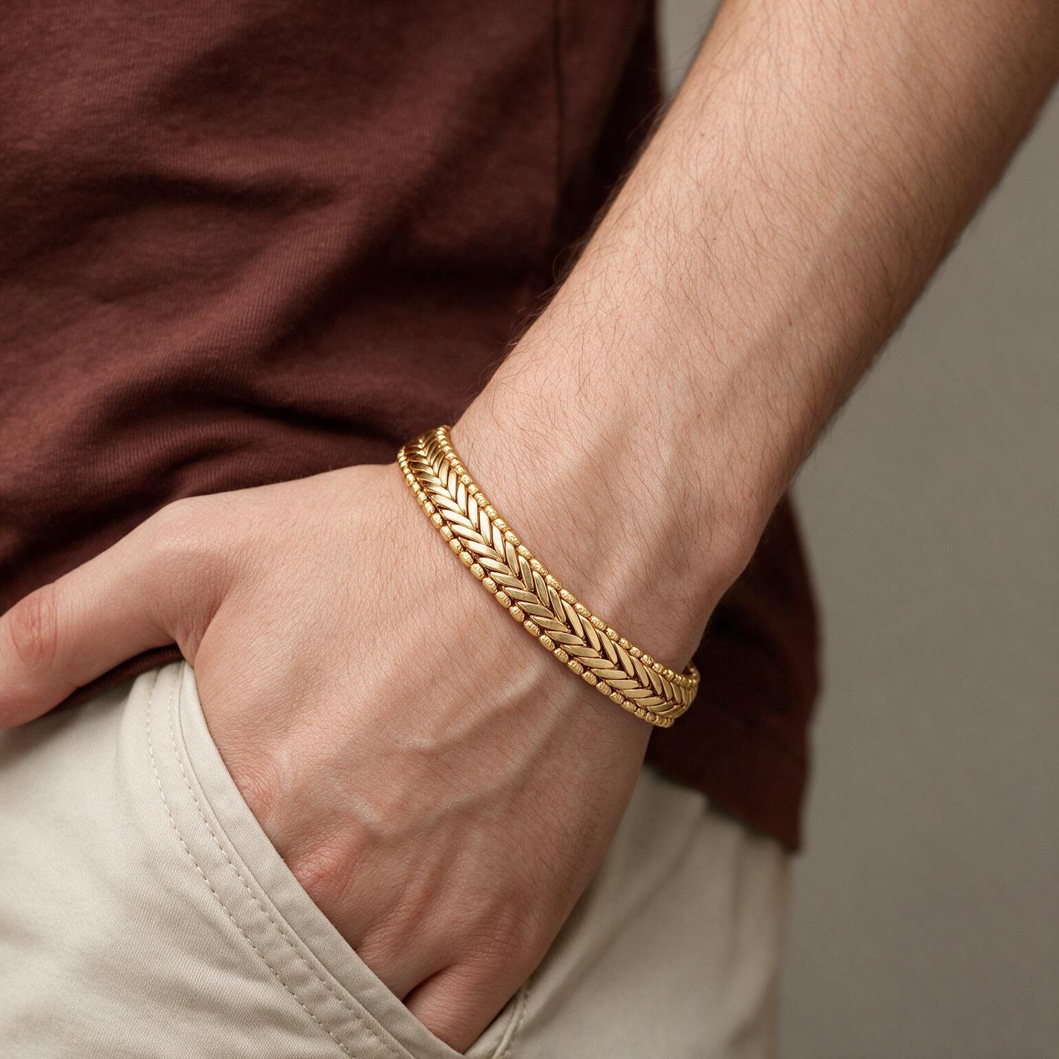 Herringbone Chain Gold Bracelet – Sleek Everyday Design | SR Gold Wale