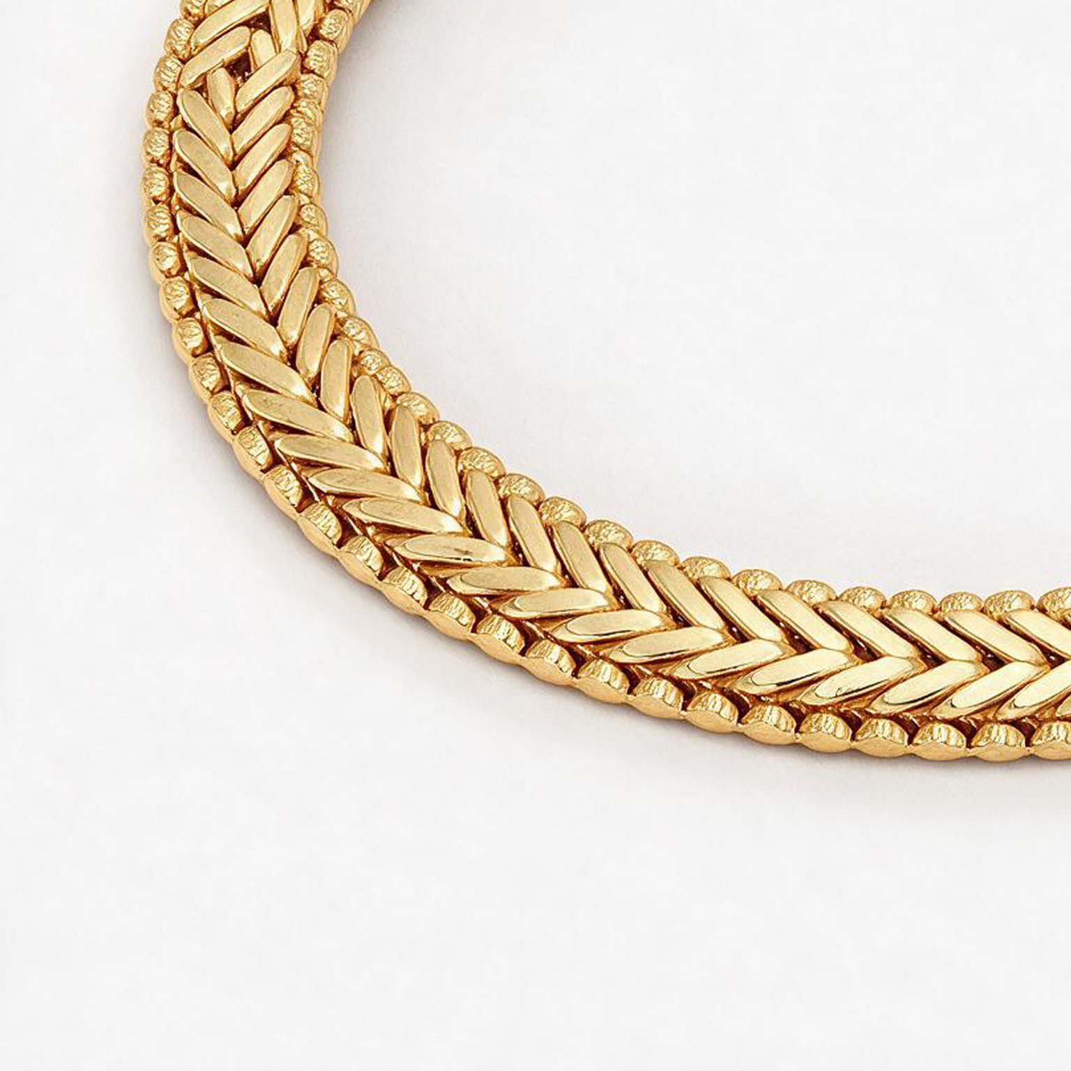 Herringbone Chain Gold Bracelet – Sleek Everyday Design | SR Gold Wale
